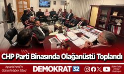 CHP Parti Binasında Olağanüstü Toplandı