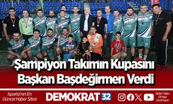Şampiyon Takımın Kupasını Başkan Başdeğirmen Verdi