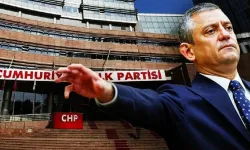 Özelin Yeni Partisi İlan Edildi