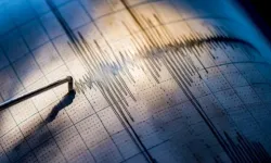 İzmir'de Deprem