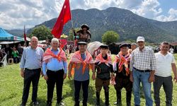 YÖRÜK ŞÖLENİNDE BİNLERCE YÖRÜK SERPİL KÖYÜ’NDE BULUŞTU