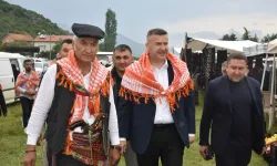 Başkan Özer, serpil köyü yörük şöleni’ne katıldı
