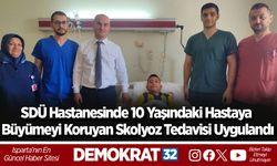 SDÜ Hastanesinde 10 Yaşındaki Hastaya Büyümeyi Koruyan Skolyoz Tedavisi Uygulandı