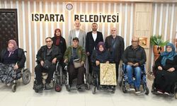 BAŞKAN BAŞDEĞİRMEN YÜRÜME ENGELLİLER DERNEĞİ ÜYELERİNİ AĞIRLADI