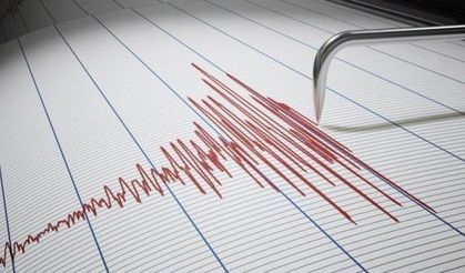 Papua Yeni Gine'de 6 büyüklüğünde deprem