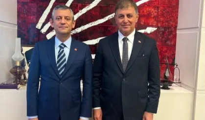 Özgür Özel'den Cemil Tugay'a çok sert sözler