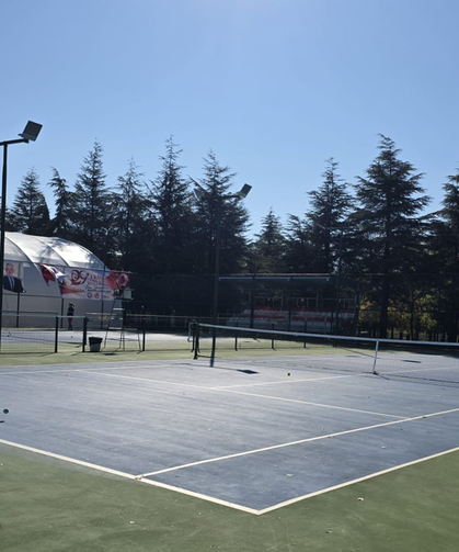 SDÜ’de 29 Ekim Cumhuriyet Bayramı Tenis Turnuvası Başladı