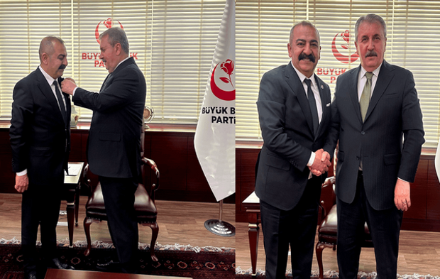 YILDIZI PARLAYAN ÜNLÜ OYUNCU SİYASETE ATILDI!