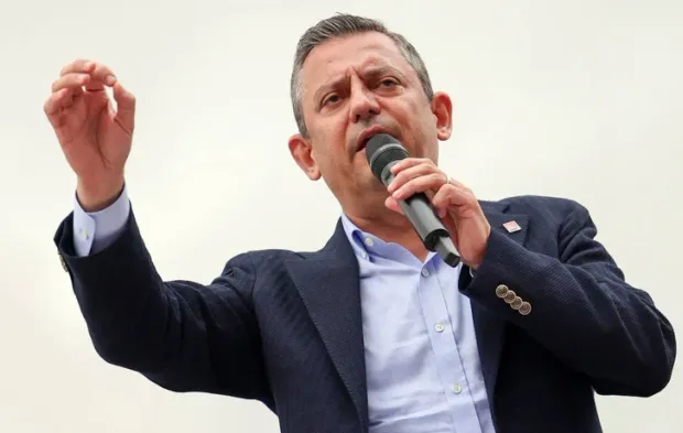Özgür Özel dediğini yaptı!