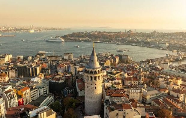 istanbulda hısedılen bır deprem daha oldu