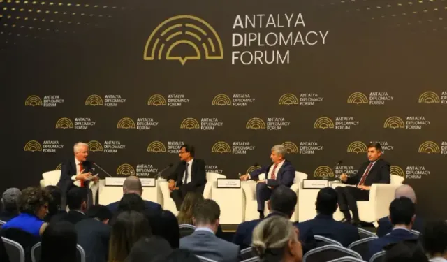 Antalya'da zorunlu göç masaya yatırıldı: "Çocuklar umudunu yitiriyor, geri dönüş güvenliğe bağlı"
