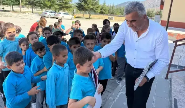 Başkan Metin Akbulut öğrencileri yalnız bırakmadı!