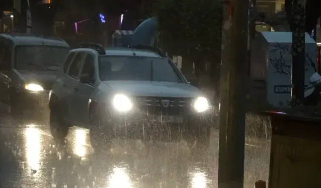 Burdur'da sağanak yağış