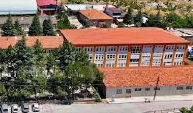 ISUBÜ Keçiborlu MYO’da öğrencilere bilgilendirme programı