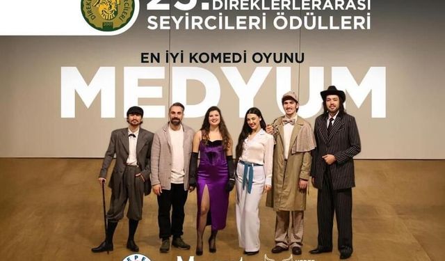 Kepez Kent Tiyatrosu’na 'En İyi Komedi Oyunu' ödülü