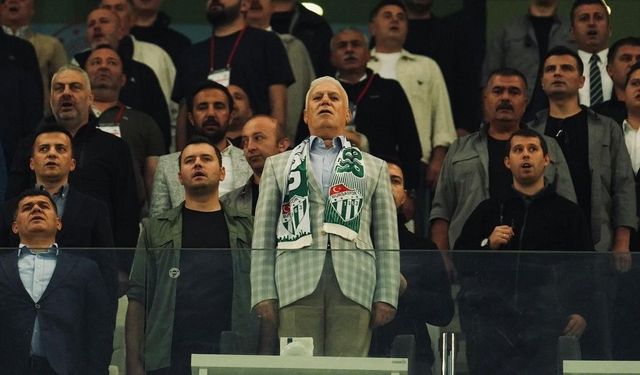 Mustafa Bozbey: "Her zaman yanındayız Bursaspor’umuz"
