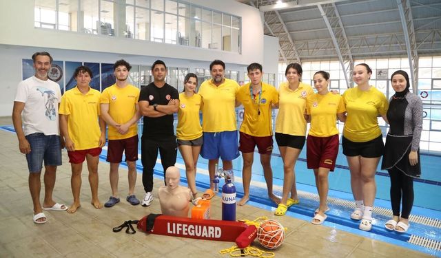 SDÜ 29 Ekim Olimpik Yüzme Havuzu’nda Acil Durum Tatbikatı Gerçekleştirildi