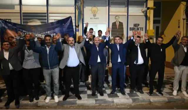 Eskişehir'de CHP'li Belediye Meclis Üyesi AK Parti'ye geçti