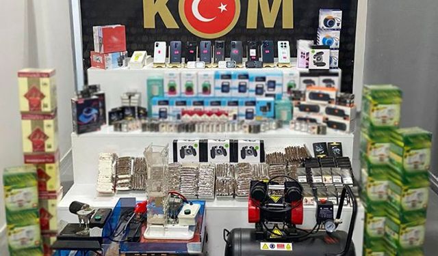 Polis baskınında kaçakçılık ürünleri ele geçirildi
