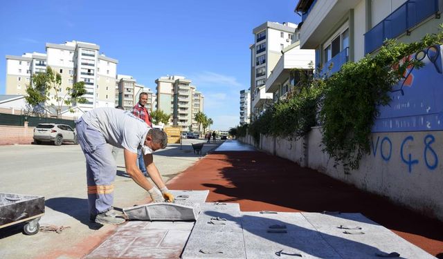 Güzeloba’da kaldırım çalışması tamamlandı