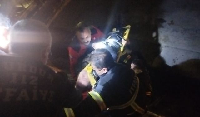 Dengesini kaybedip kanala düştü, itfaiye ekipleri kurtardı