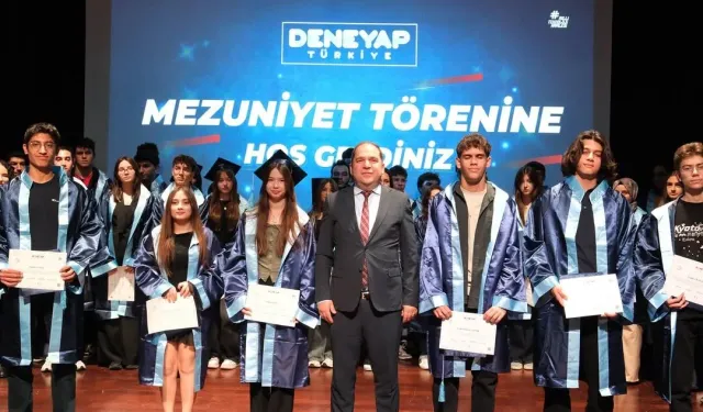 DENEYAP TEKNOLOJİ ATÖLYELERİ’NDE MEZUNİYET HEYECANI