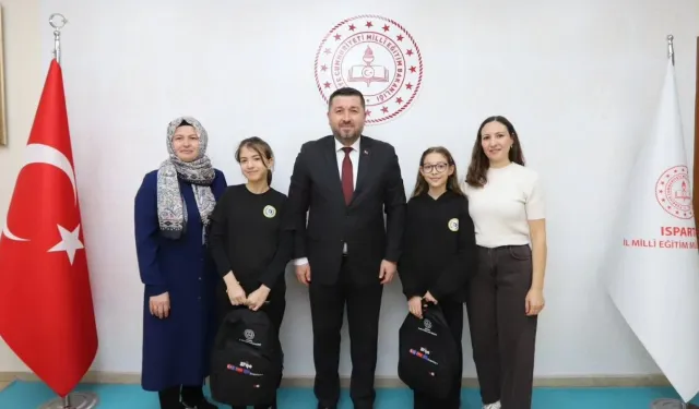 Nazmiye Demirel Ortaokulu öğrencilerinden ilk kitap “boyutlar”