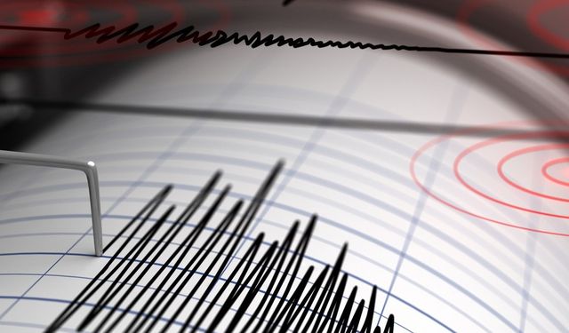 Hatay'da gece yarısı korkutan deprem! AFAD duyurdu