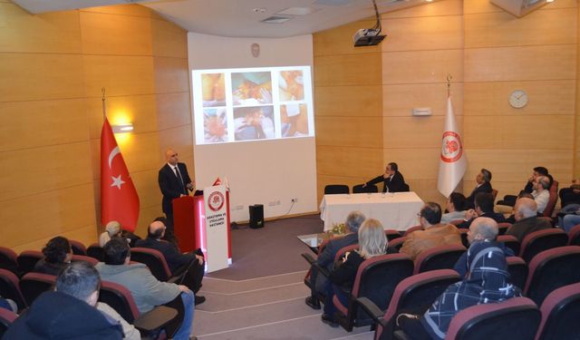 SDÜ Hastanesi Cerrahi Toplantılarının Odak Noktası Oldu
