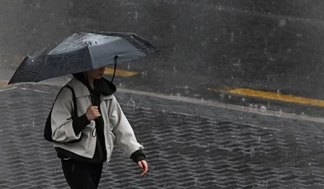 Sıcaklıklar 10 derece birden düşecek! İstanbul’a kar yeniden geliyor