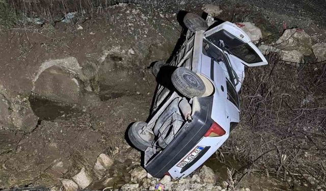 Isparta’da otomobil şarampole yuvarlandı: 5 yaralı