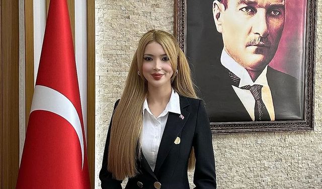 “Barbie Kaymakam” Tuğçe Orhan Resmen Ladik Kaymakamı Oldu
