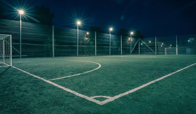 FUTBOL SAHASINA AYDINLATMA YAPIM İŞİ