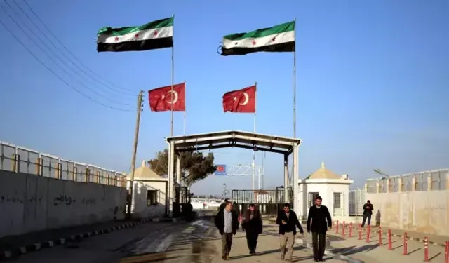 Savaş sürerken Suriye'den dikkat çeken Türkiye kararı