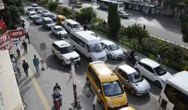 Isparta'da trafik yoğunluğu hangi saatlerde artıyor? Şehir merkezinde ulaşımın hareketlendiği zamanlar