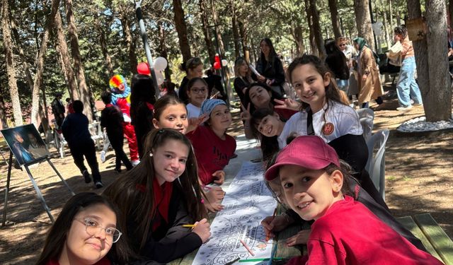 Bahar Şenliği Etkinliği Kampüste Renkli Görüntülere Sahne Oldu