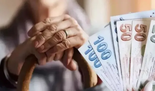 Tüm Emeklilere Artık Bedava