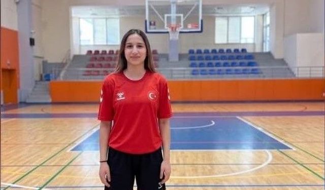 Damla Otlukaya Avusturya'da Milli Formayla Sahne Alıyor