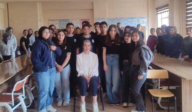 Gençlere Yönelik Motivasyon ve Kişisel Gelişim Söyleşisi Düzenlendi