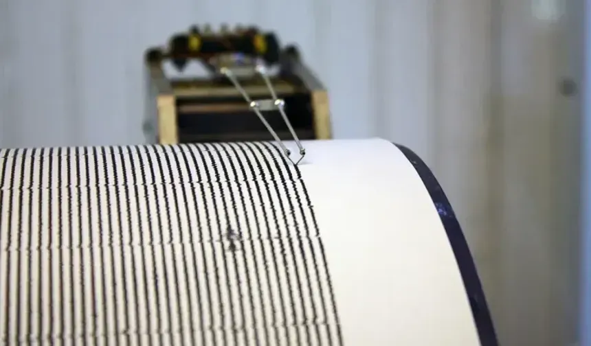 Peş Peşe Yaşanan Deprem Korkuttu!