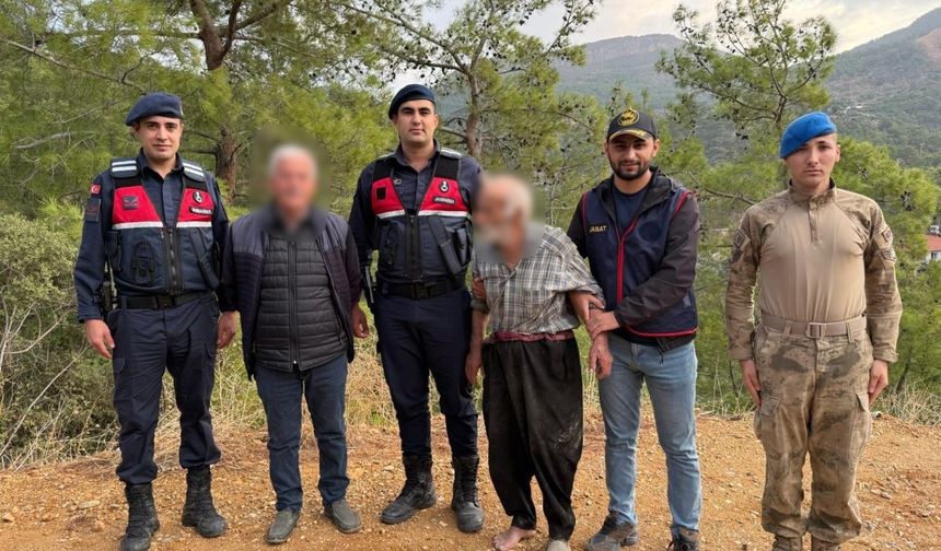 Antalya'da kaybolan yaşlı adam evinden 5 kilometre uzakta bulundu