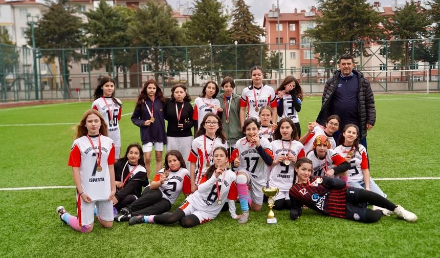 Şampiyon Mustafa Şener Ortaokulu