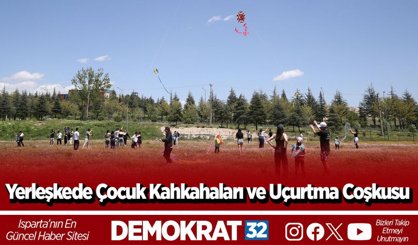 Yerleşkede Çocuk Kahkahaları ve Uçurtma Coşkusu