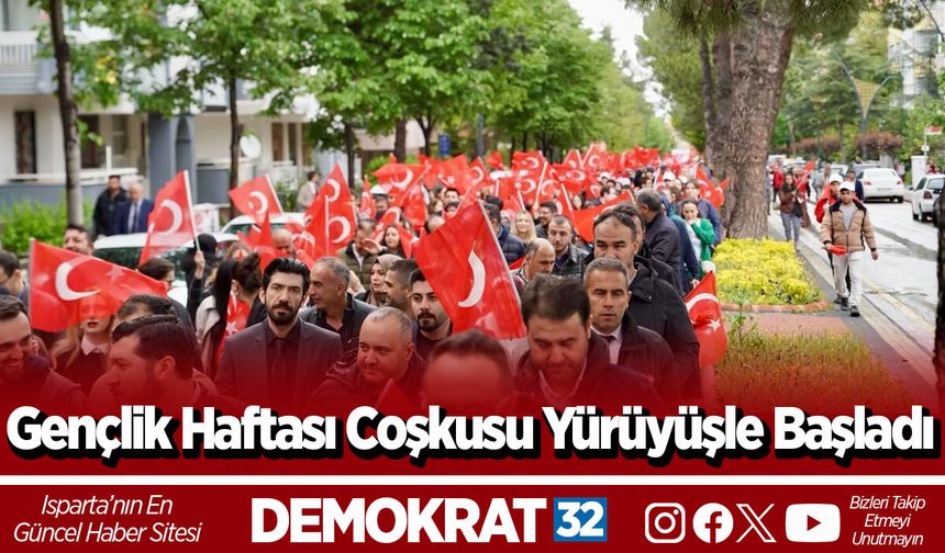 Gençlik Haftası Coşkusu Yürüyüşle Başladı