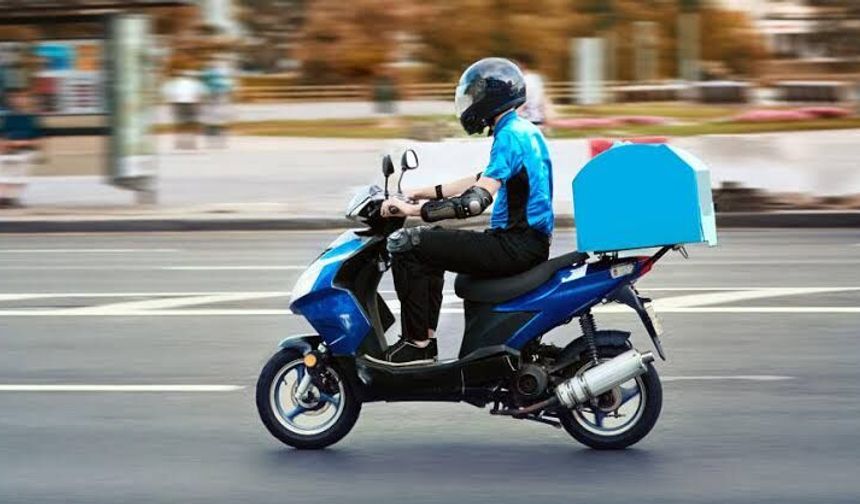 ISPARTA’DA KUVVETLİ YAĞIŞ NEDENİYLE MOTOSİKLET VE SCOOTERLARA GEÇİCİ YASAK