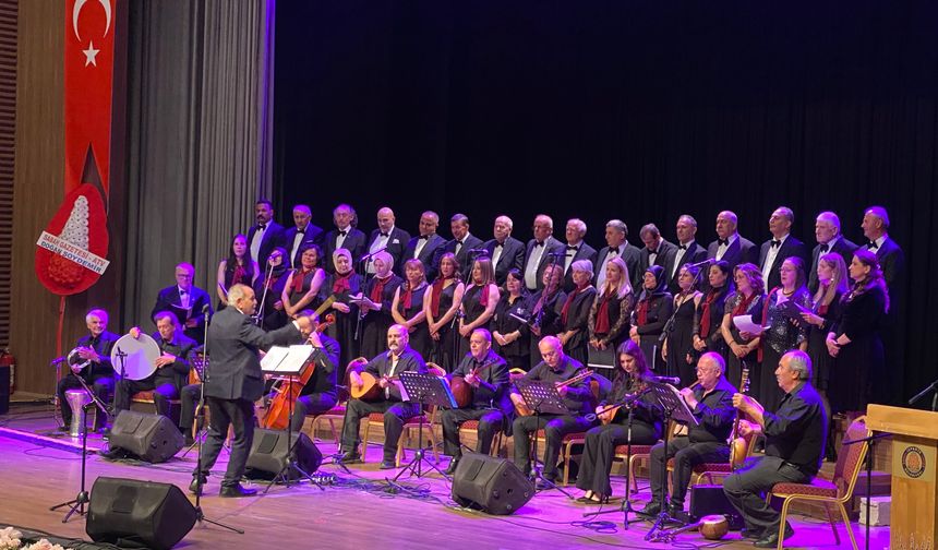 Merakla Beklenen Türk Halk Müziği Konseri Gerçekleşti