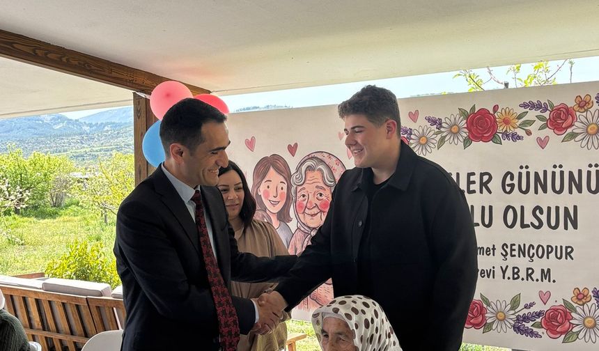 “Gençlikten Büyük Vefa: Huzurevi Anneleri Unutulmadı”
