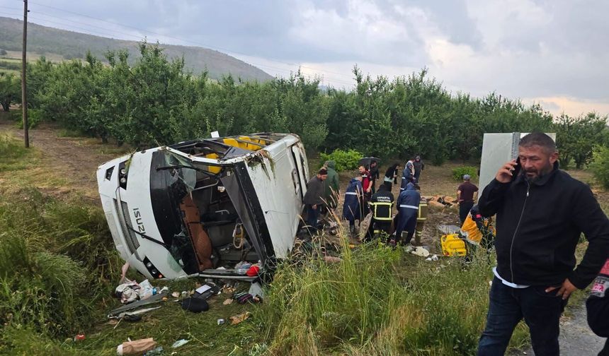 Gelendost'ta Otobüs Kazası: 5 Ölü