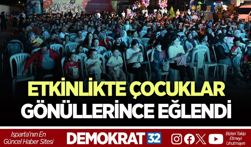 YAZ AKŞAMI ÇOCUK SİNEMASI ETKİNLİĞİNDE ÇOCUKLAR GÖNÜLLERİNCE EĞLENDİ