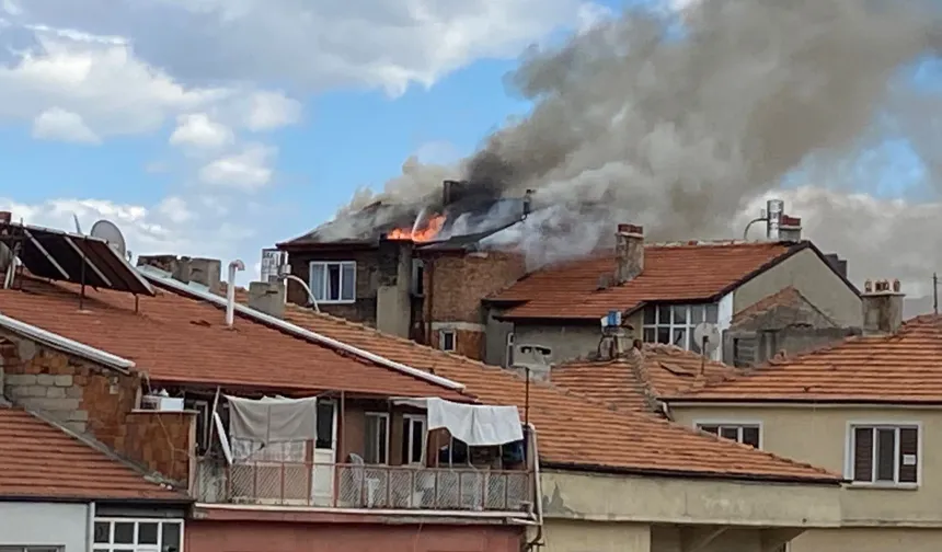 Isparta’da sanayi sitesinde korkutan yangın